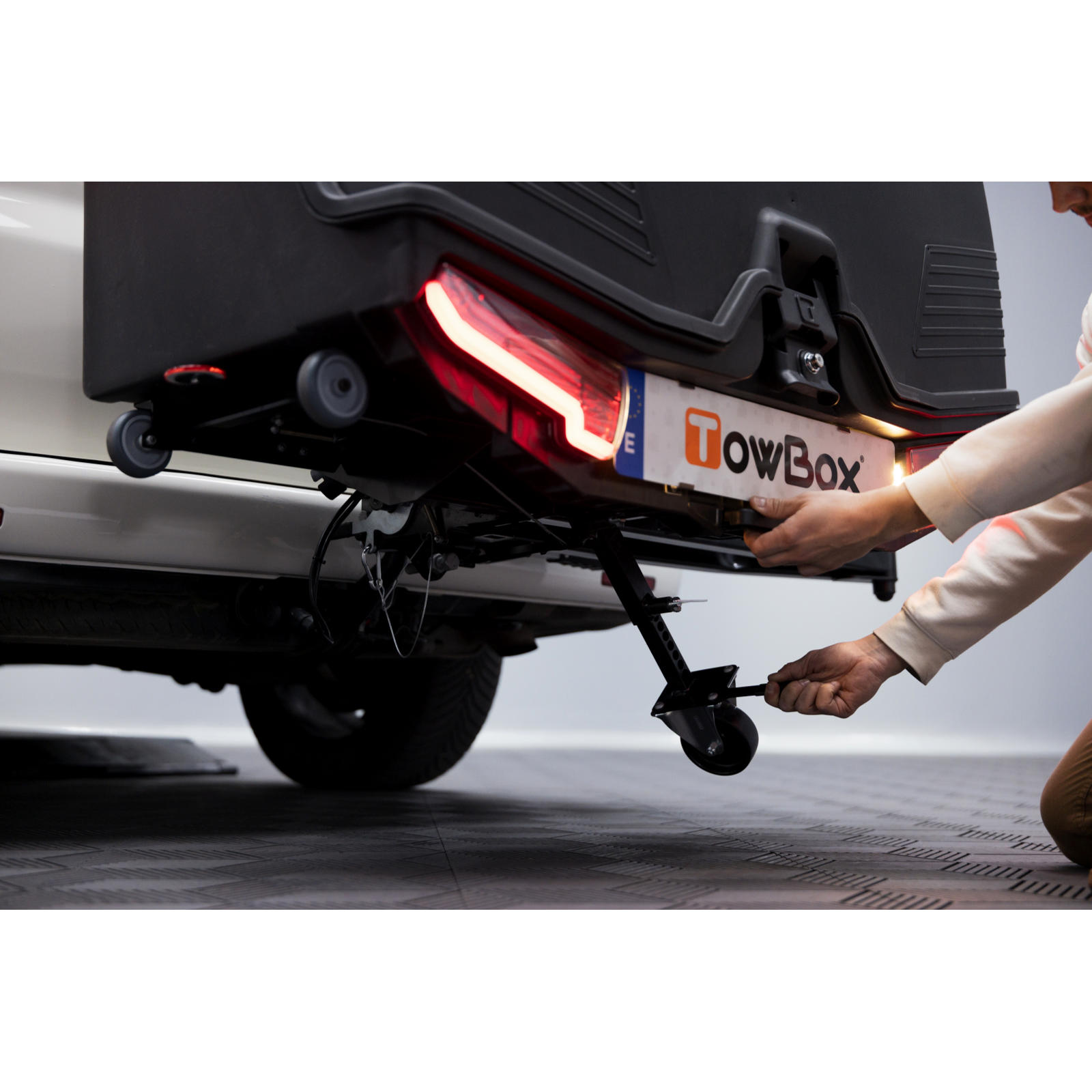 TowBox Heckbox V5 Swing S - bis 1.520 mm Türbreite – Bild 7