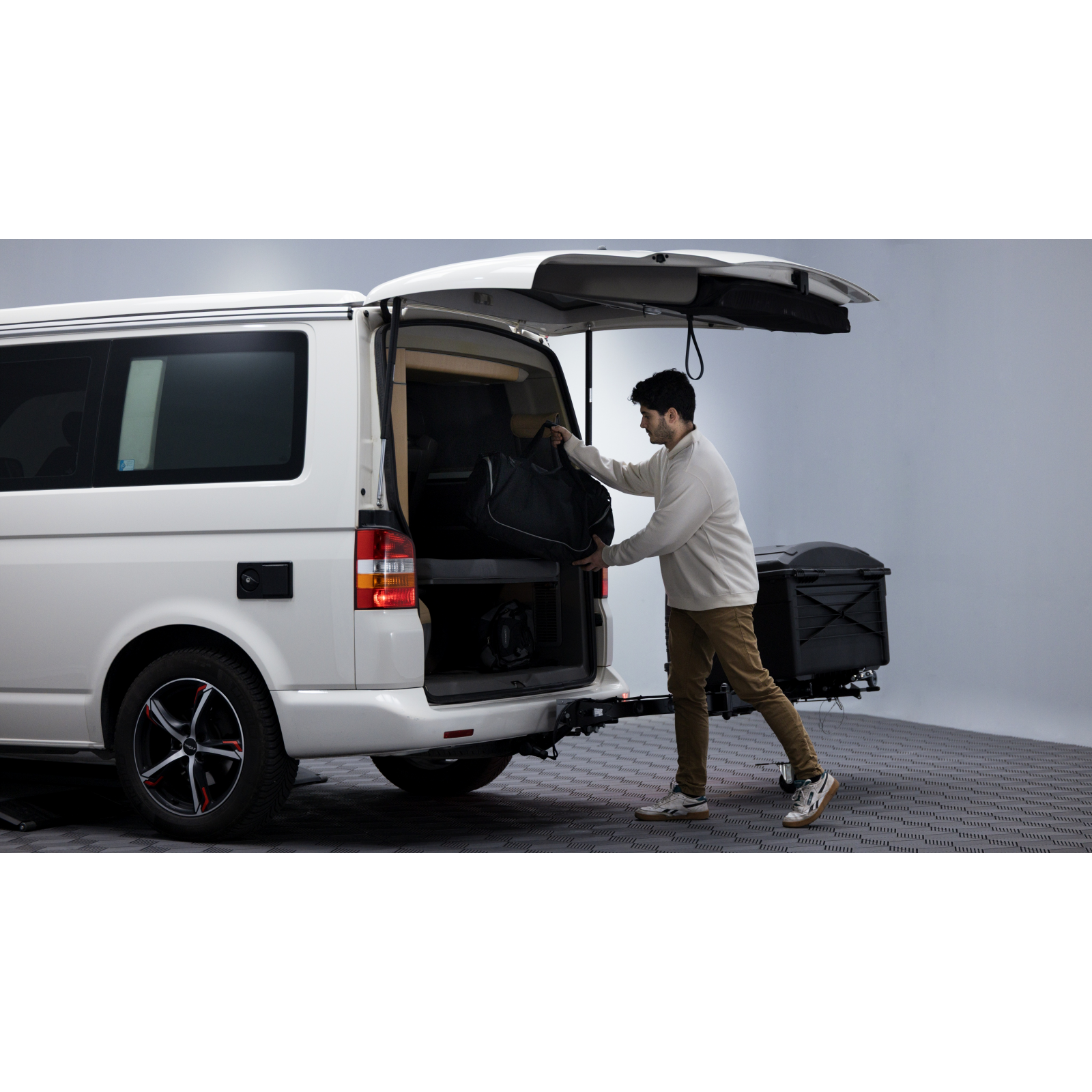 TowBox Heckbox V5 Swing S - bis 1.520 mm Türbreite – Bild 5