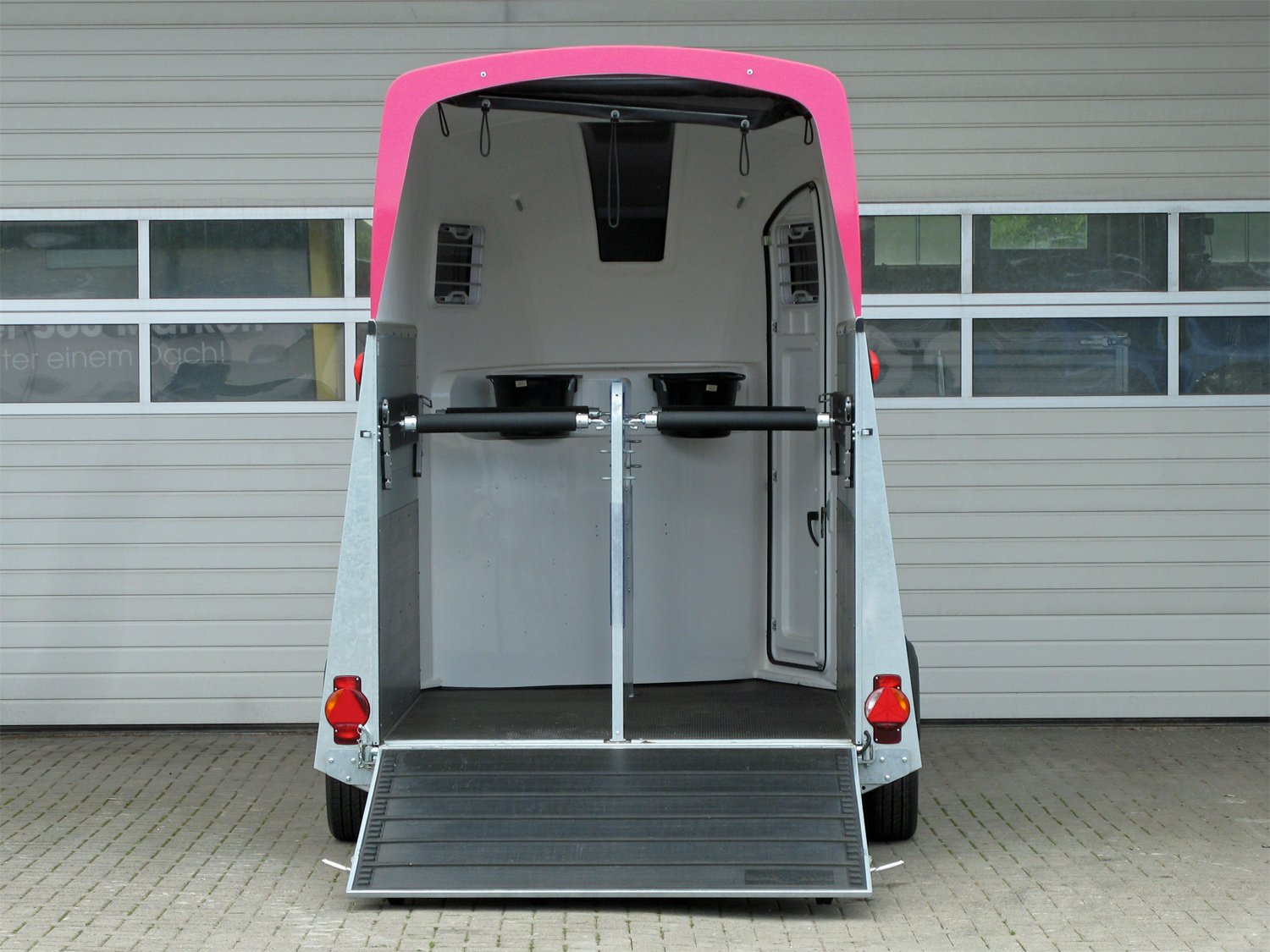 15394_B8.jpg 15394_B8.jpg