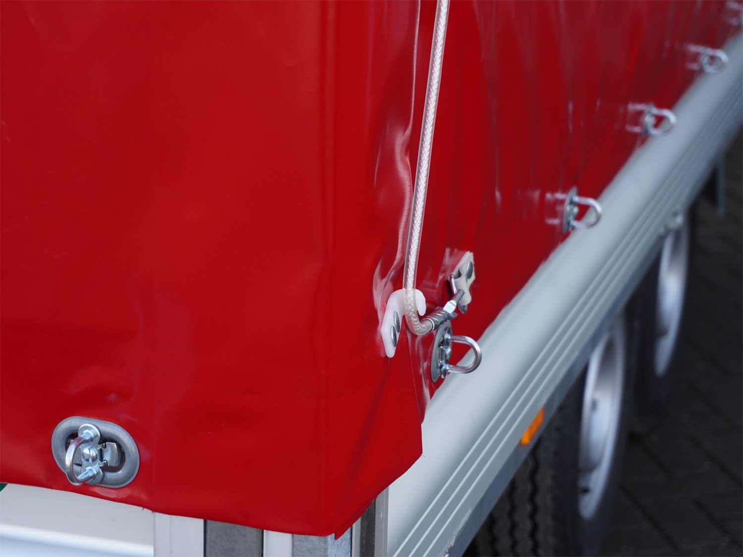 WEB26_HP_Rot_B6.jpg WEB26_HP_Rot_B6.jpg