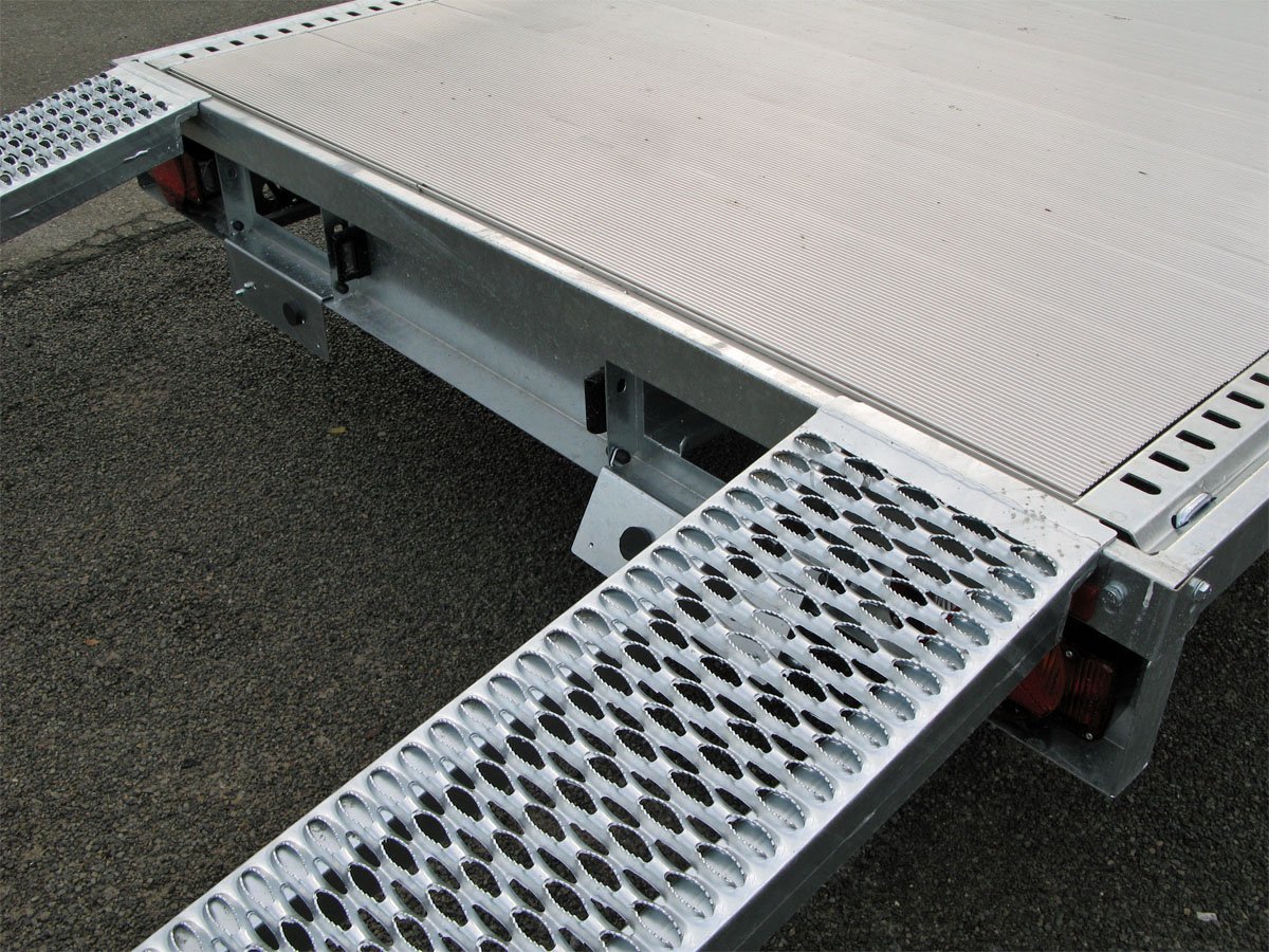 hu4060_humbaur_universal_3500_6FbSyWKuA1J8QV.jpg hu4060_humbaur_universal_3500_6FbSyWKuA1J8QV.jpg