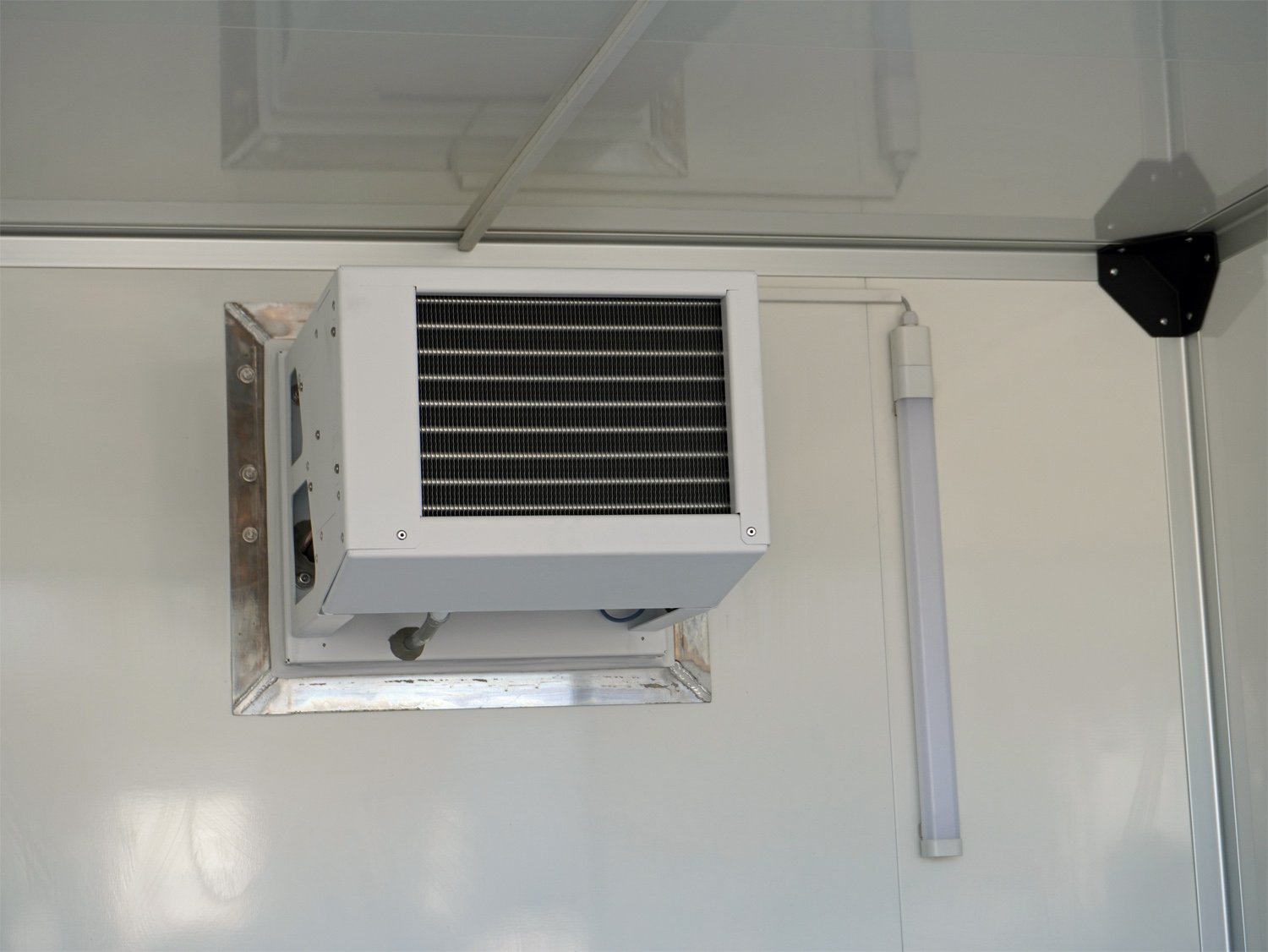 hu5271-ka-1_humbaur_hk_25_32_18_-_20_pf30_7.jpg hu5271-ka-1_humbaur_hk_25_32_18_-_20_pf30_7.jpg