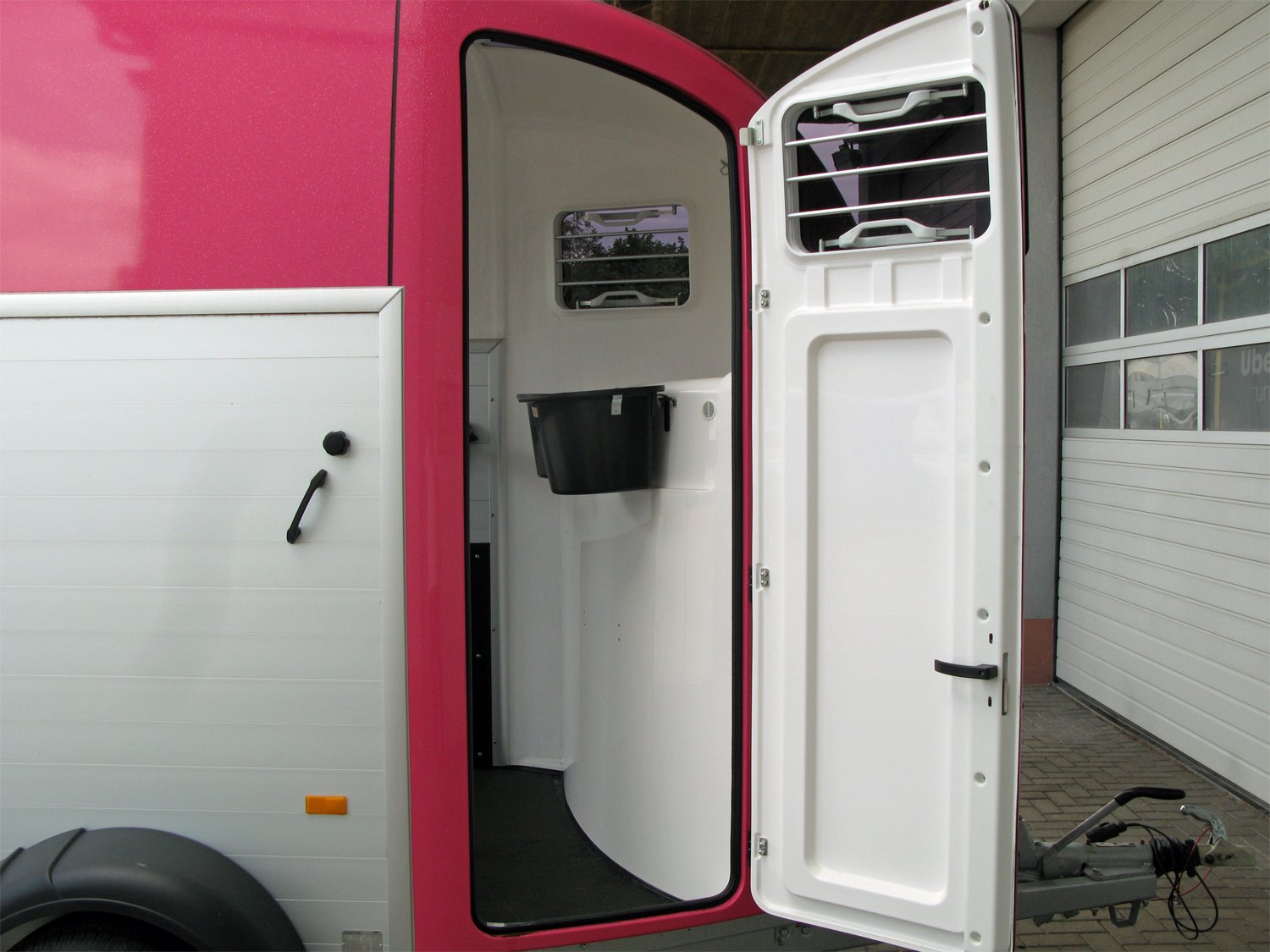 hu7046-plus_humbaur_pegasus_2700_s_alu_plus_5YYM3d6o2TYhKD.jpg hu7046-plus_humbaur_pegasus_2700_s_alu_plus_5YYM3d6o2TYhKD.jpg