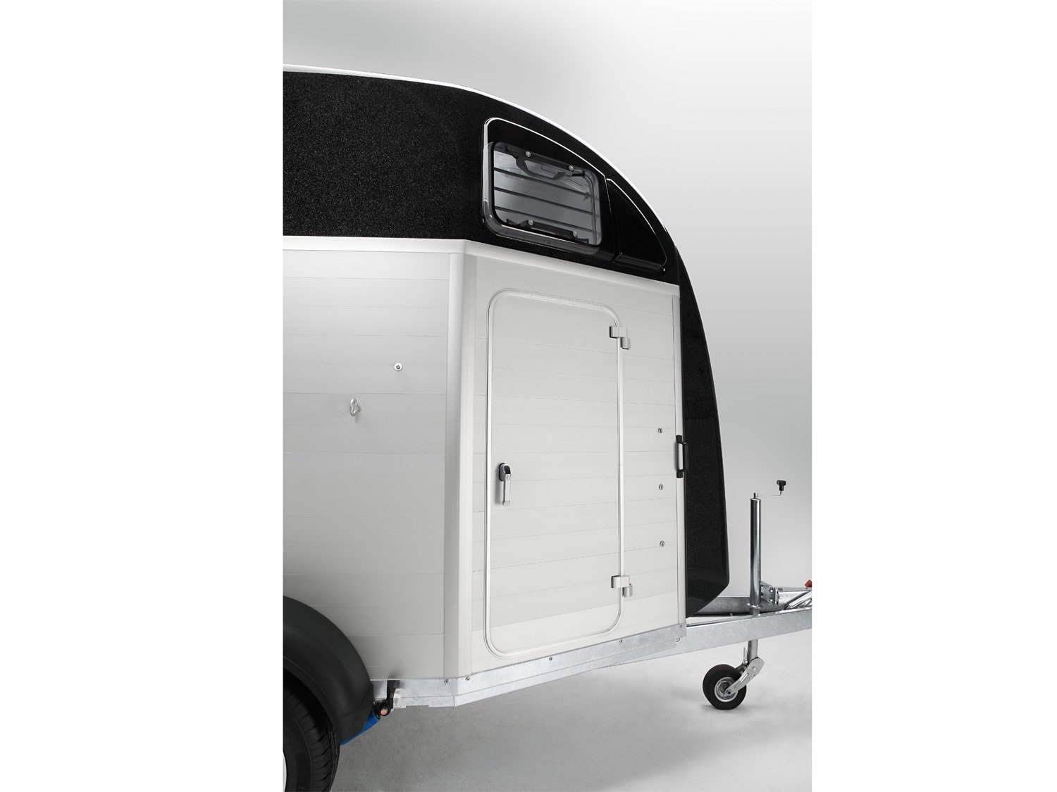 hu7617_humbaur_xanthos_aero_2700_s_80uPExGkQND7UA.jpg hu7617_humbaur_xanthos_aero_2700_s_80uPExGkQND7UA.jpg