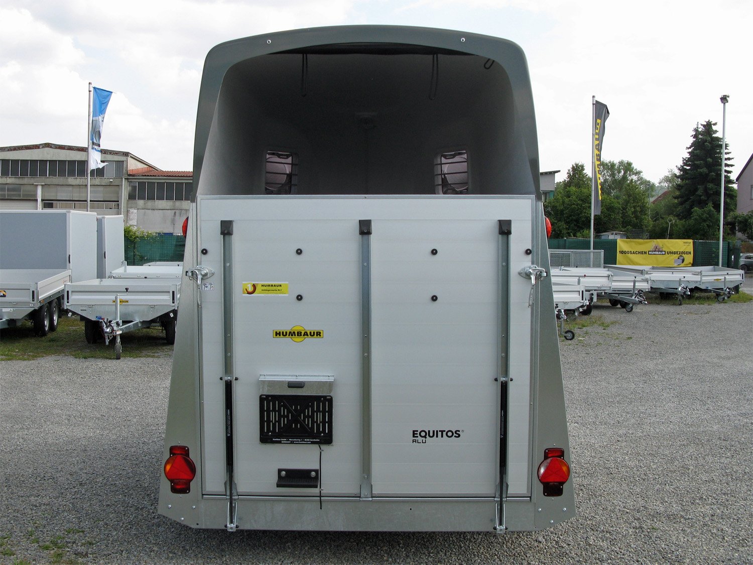 hu7621_humbaur_equitos_alu_2000_5xDjMYem4yEMdU.jpg hu7621_humbaur_equitos_alu_2000_5xDjMYem4yEMdU.jpg