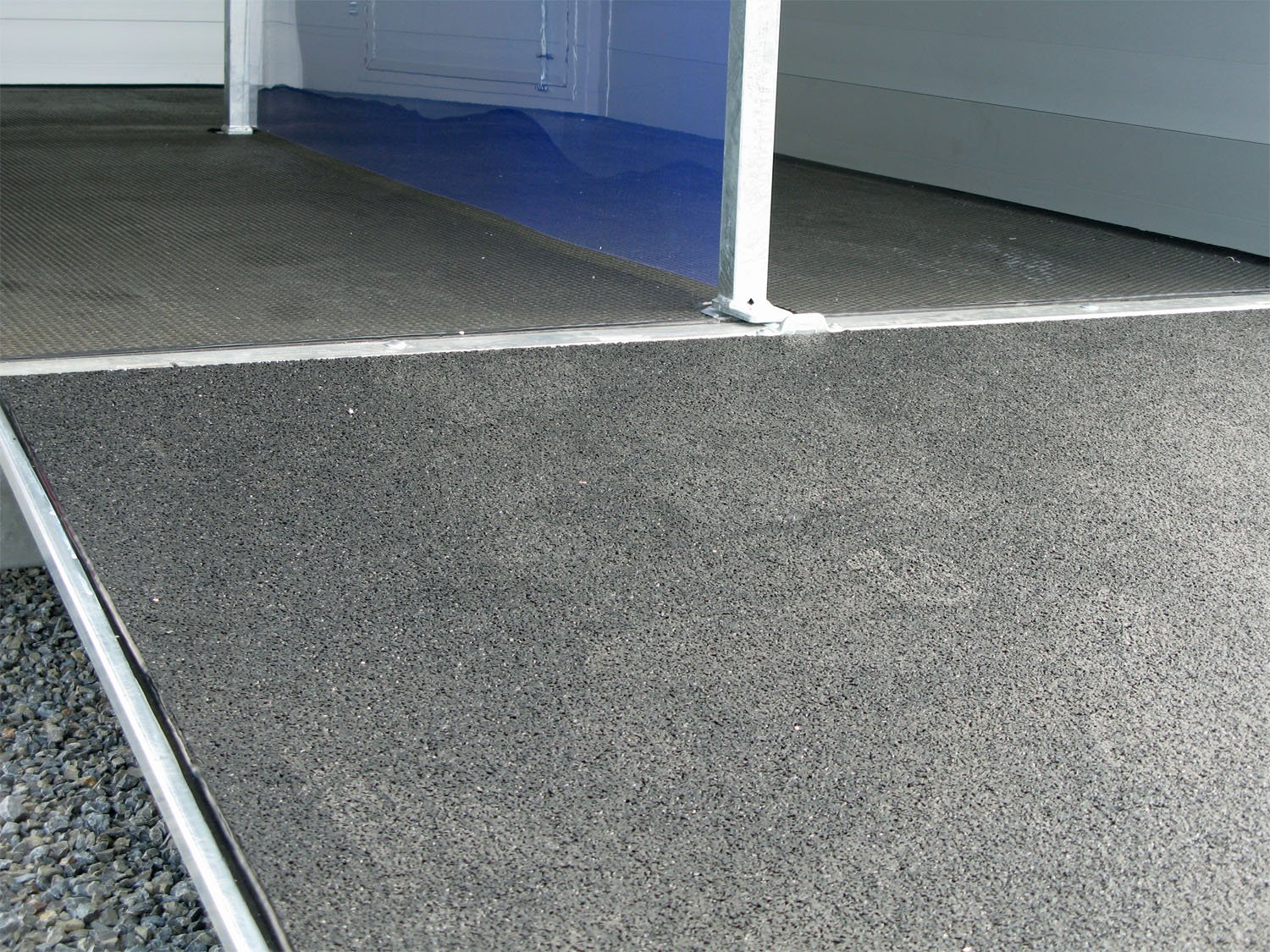 hu7621_humbaur_equitos_alu_2000_8cnsZi9NDabhUw.jpg hu7621_humbaur_equitos_alu_2000_8cnsZi9NDabhUw.jpg