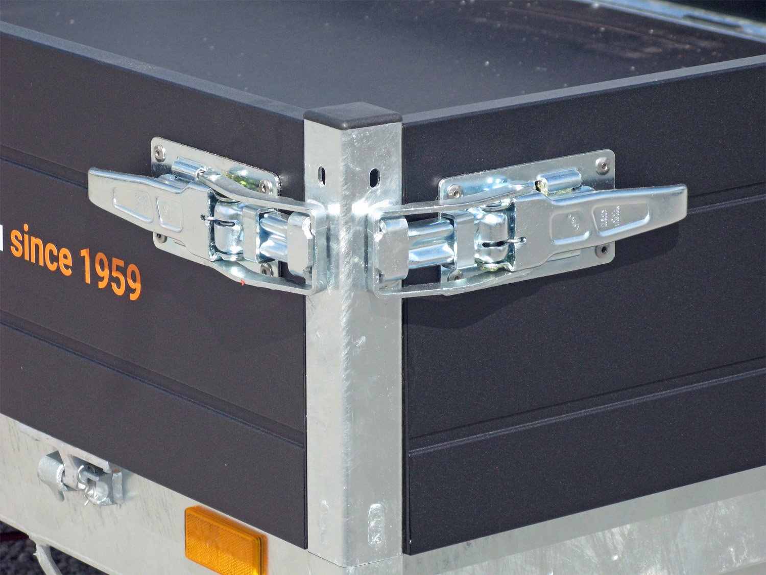 sapl-256-150-1500-1-be_saris_pl_256_150_1500_1_6.jpg sapl-256-150-1500-1-be_saris_pl_256_150_1500_1_6.jpg