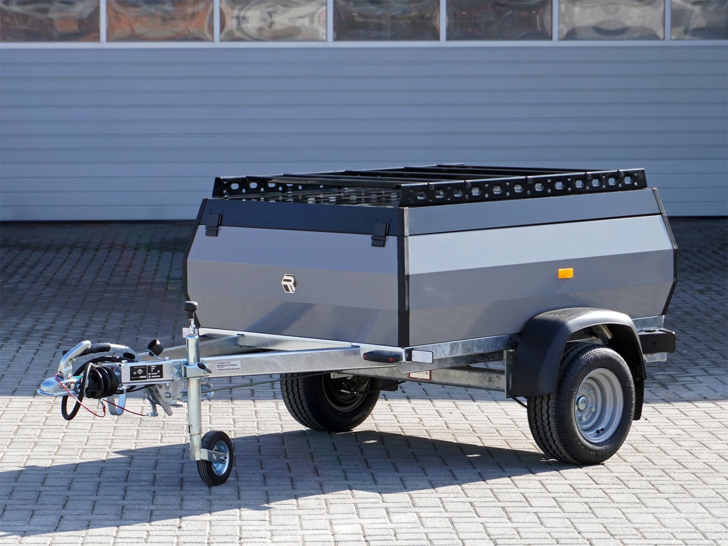 st238300037037_stema_retro_deluxe_32fNc0Y8IMU2aO.jpg st238300037037_stema_retro_deluxe_32fNc0Y8IMU2aO.jpg